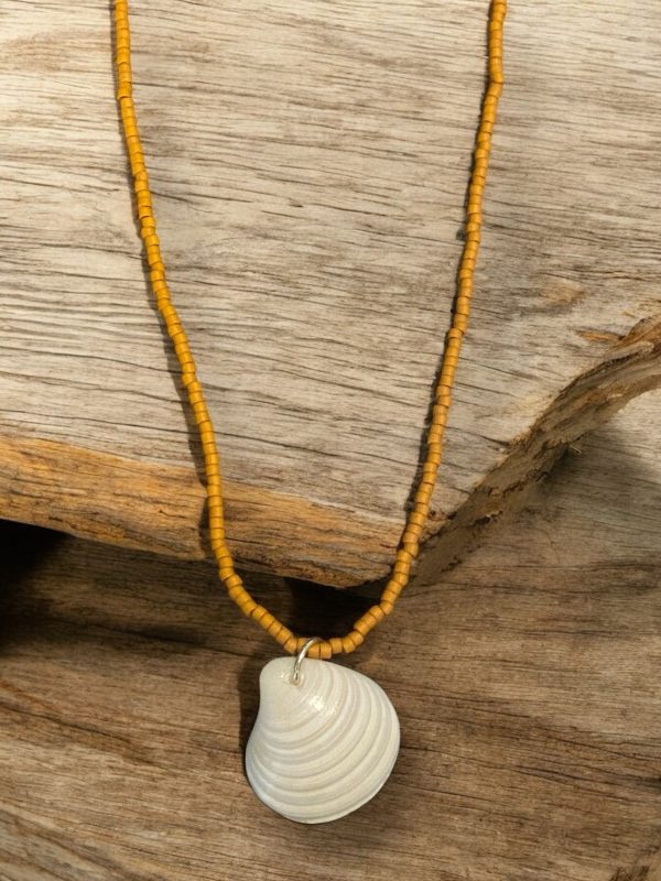 Kids Stretchy Shell Necklace - Image 2