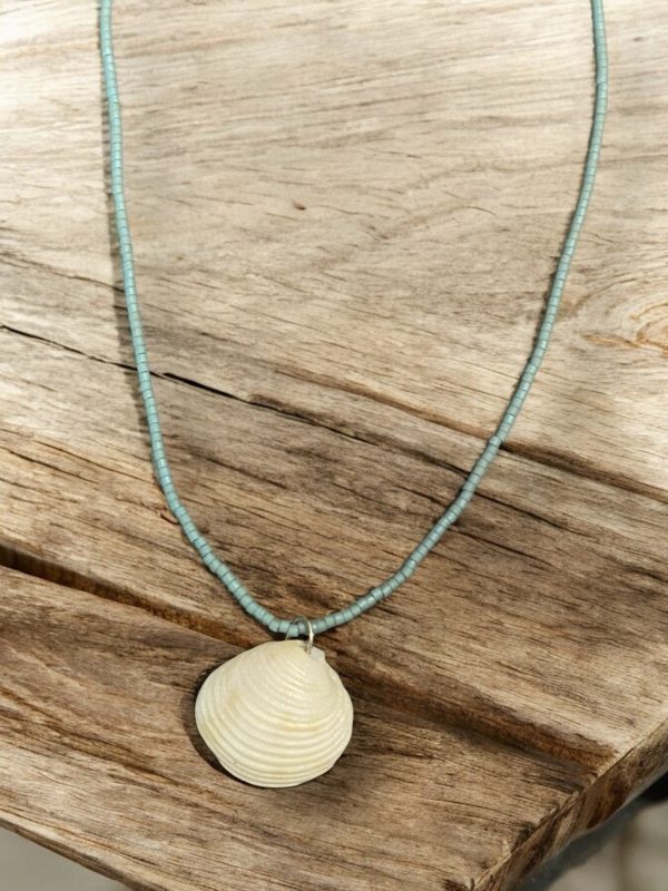 Kids Stretchy Shell Necklace - Image 4