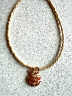 Blush Shell Bracelet 3
