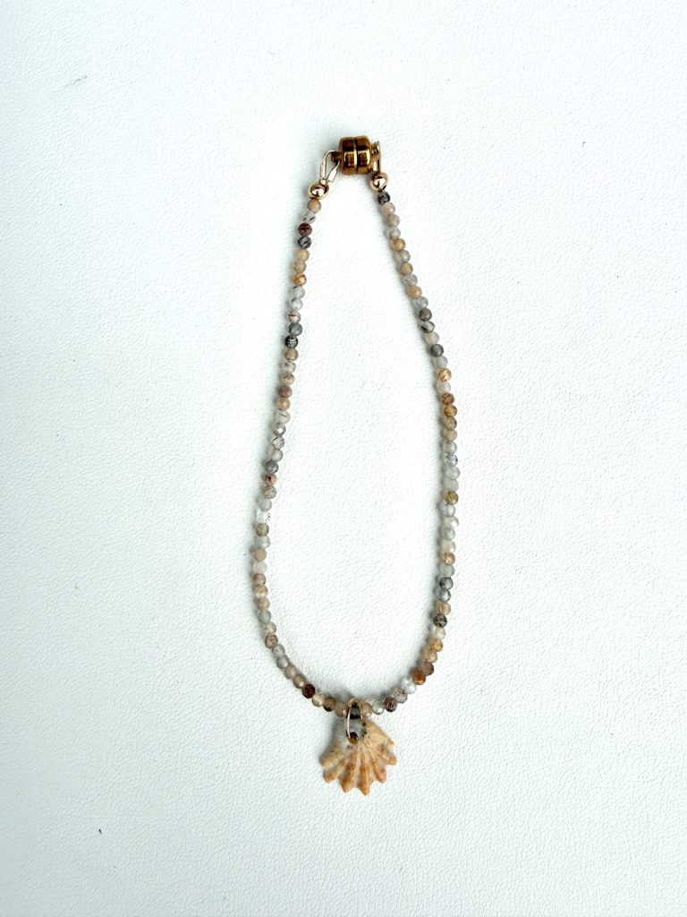 Blush Shell Bracelet 4